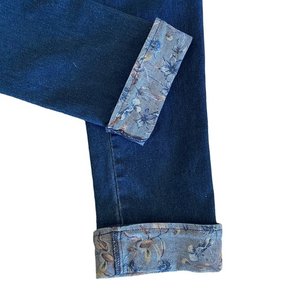 CACTUS PEARL Floral Cuffed Blue Jeans Pull-On Women’s Size Medium - Picture 2 of 7